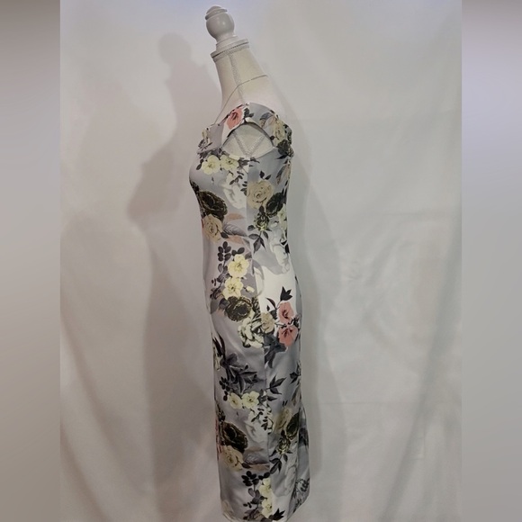 Dresses 2 for $35 or 3 $45 Mix & match) - Picture 4 of 6